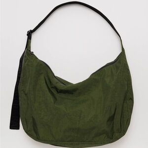BAGGU LARGE NYLON CRESCENT - bay laurel
